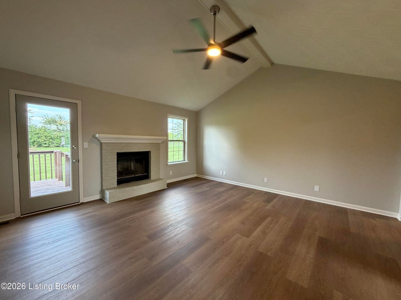 2008 W Sandstone Ct, Bardstown, KY 40004