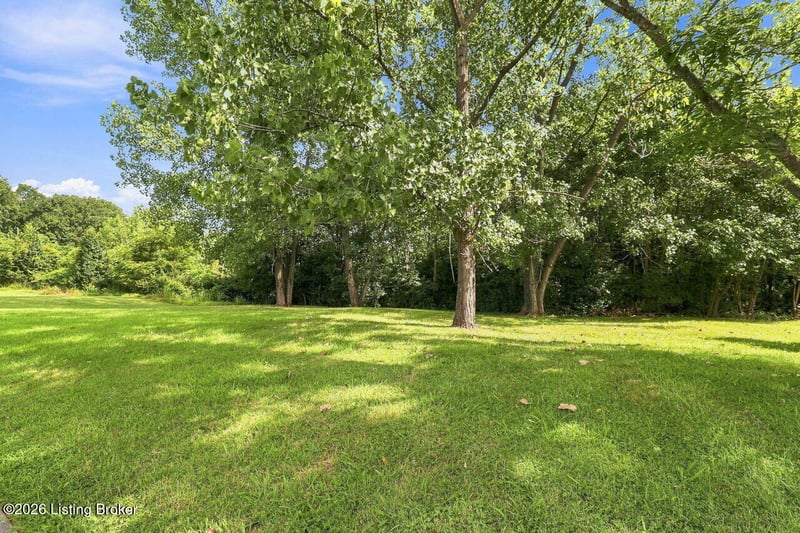 2009 Hillcircle Rd, Louisville, KY 40214