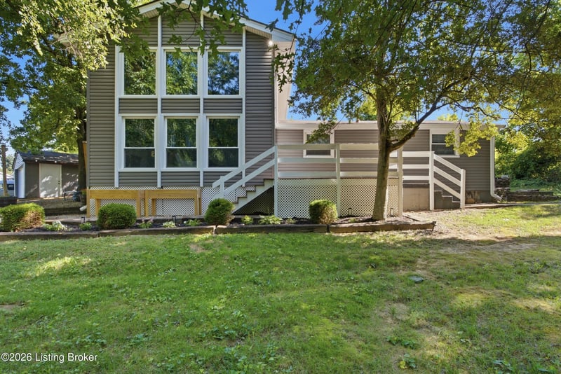 2009 Lonesome Hollow Rd, Louisville, KY 40272