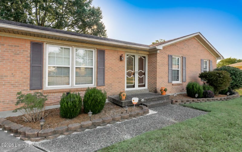 201 Angeletta Way, Louisville, KY 40214
