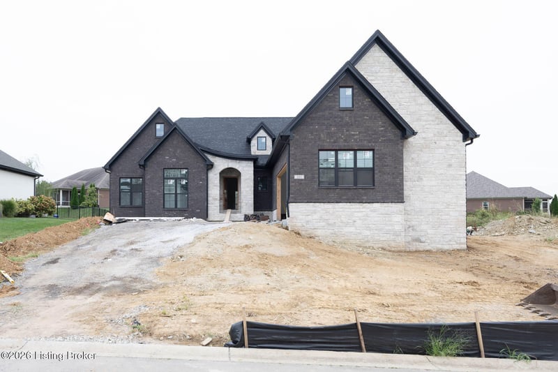 201 Cherokee Dr, Shelbyville, KY 40065
