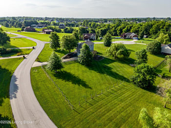 201 Lincoln Dr, Taylorsville, KY 40071