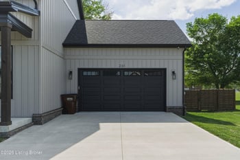 201 Plumpurdy Dr, Hodgenville, KY 42748