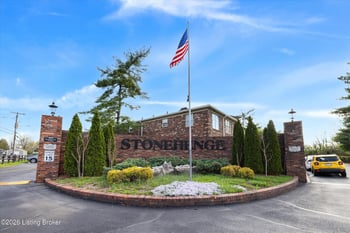 201 Ramsgate Gardens Ct #104, Louisville, KY 40207