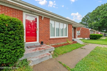 2011 Nocturne Dr, Louisville, KY 40272
