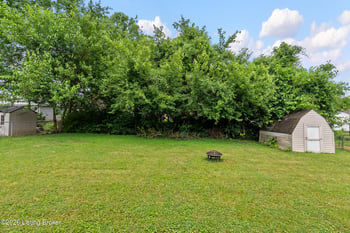 2011 Nocturne Dr, Louisville, KY 40272