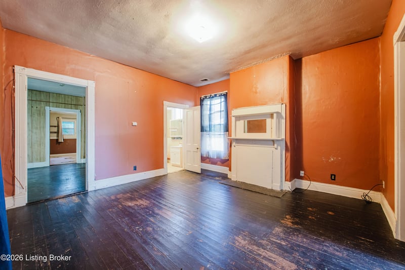 2012 Bank St, Louisville, KY 40203