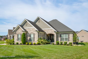 2014 Scenic Lakes Dr, Louisville, KY 40245