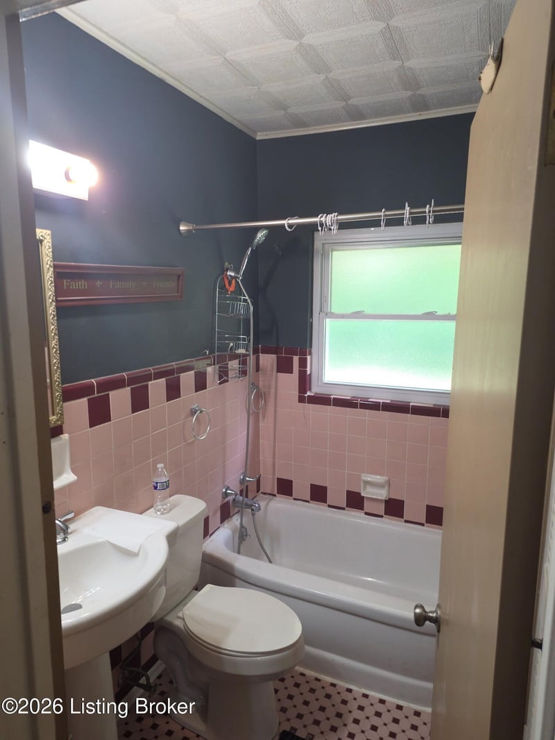 202 Cleveland Ave, Bellevue, KY 41073