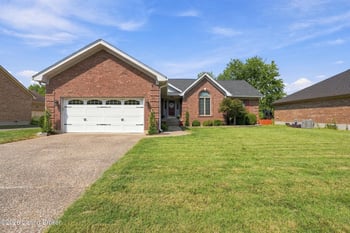 202 Declaration Dr, Louisville, KY 40214