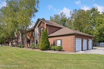 202 Hampton Place Ct, Louisville, KY 40118