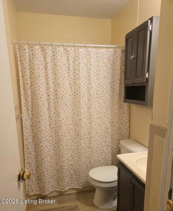 202 Saint Thomas Ct, Bardstown, KY 40004