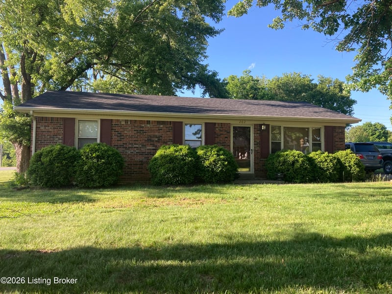 202 Saint Thomas Ct, Bardstown, KY 40004