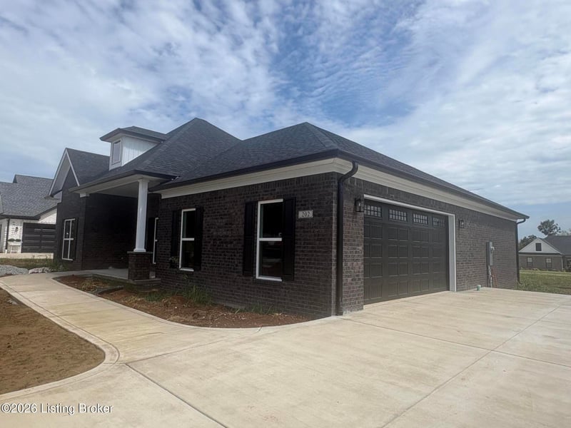 202 Wendover Ct, Bardstown, KY 40004