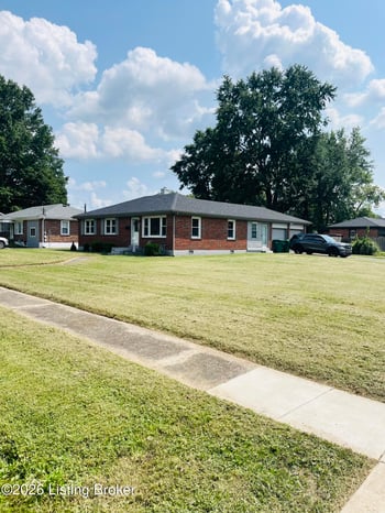 2024 Dixie Garden Dr, Louisville, KY 40272