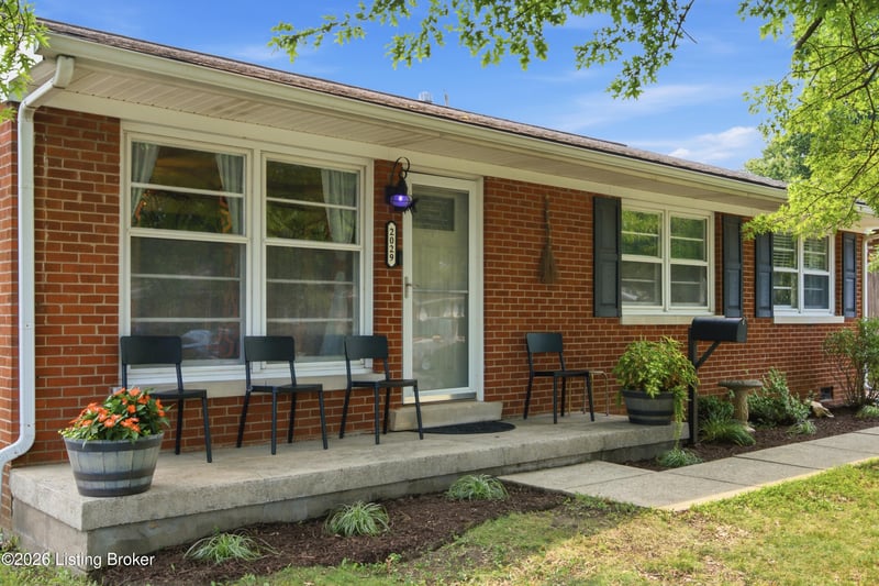 2029 Saint Teresa Dr, Lexington, KY 40502