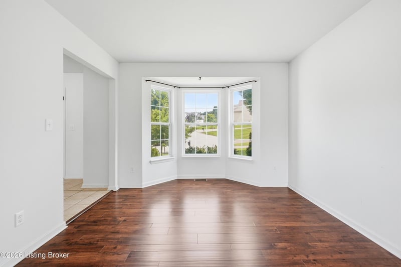 203 Brookfield Hills Ct, Louisville, KY 40245