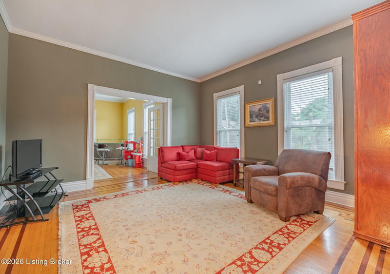 2037 Alta Ave, Louisville, KY 40205