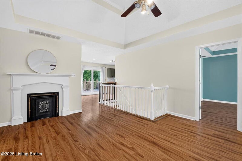 2038 Hearthside Cir, Shelbyville, KY 40065