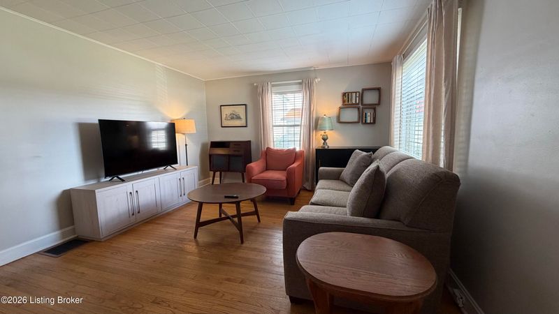 204 Guthrie Dr, Bardstown, KY 40004