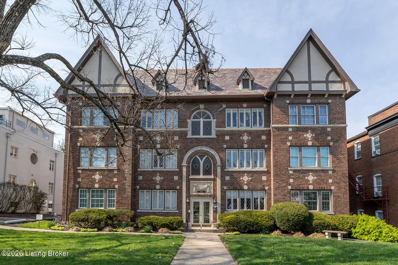 2043 Douglass Blvd #APT 21, Louisville, KY 40205