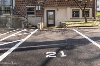 2043 Douglass Blvd #APT 21, Louisville, KY 40205