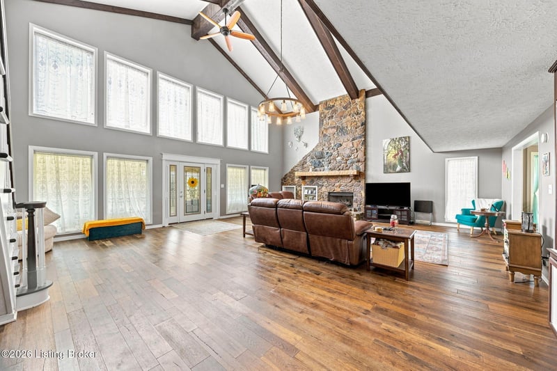 205 Blue Chip Farm Rd, Leitchfield, KY 42754