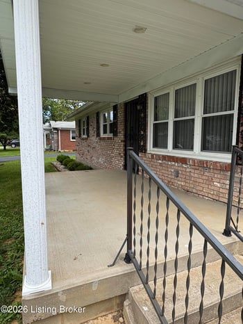 205 Carla Dr, Mt Washington, KY 40047