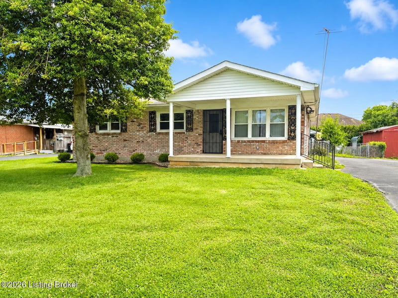 205 Carla Dr, Mt Washington, KY 40047