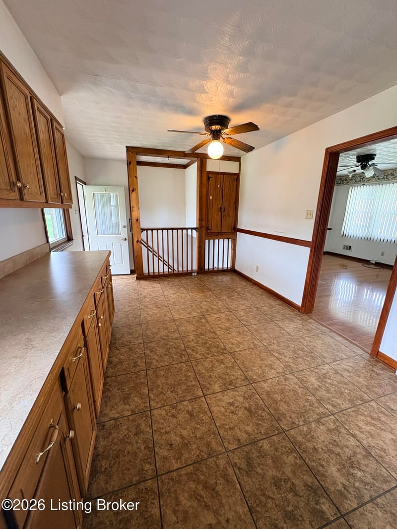 205 Carla Dr, Mt Washington, KY 40047