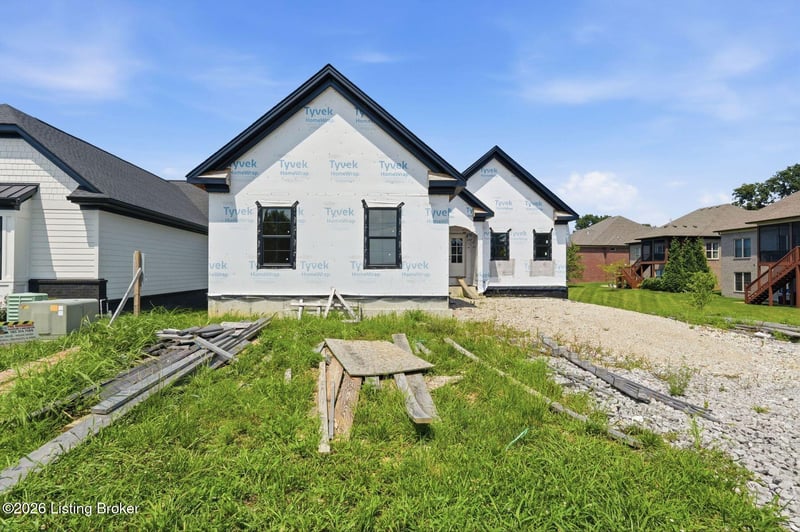 205 Locust Park Pl, Louisville, KY 40245