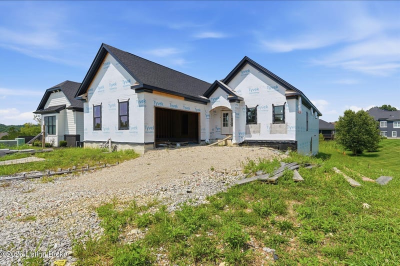205 Locust Park Pl, Louisville, KY 40245
