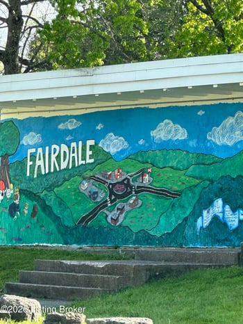205 Tex Ave, Fairdale, KY 40118