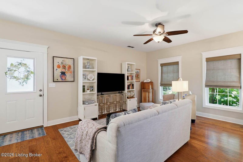 206 E Maidens Al #5, Bardstown, KY 40004