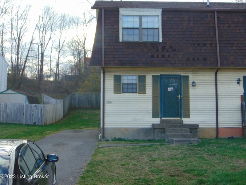 206 Eagle Ps, Radcliff, KY 40160