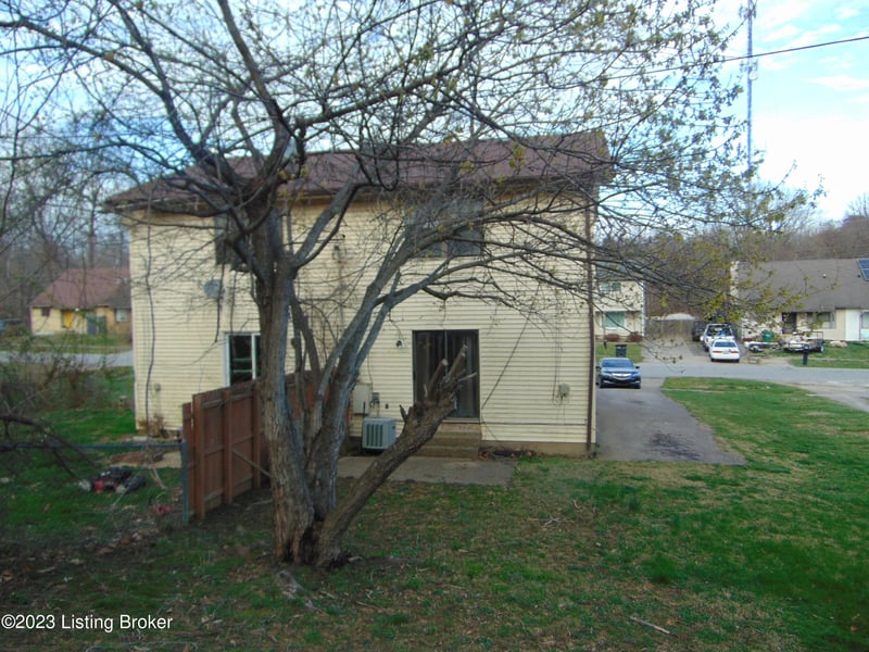 206 Eagle Ps, Radcliff, KY 40160