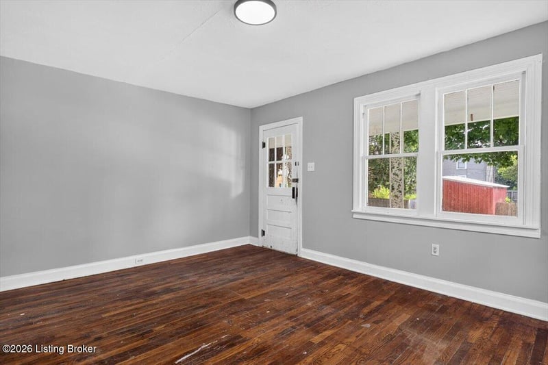 206 S 2nd St, Bardstown, KY 40004