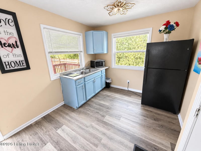2062 Allene Ave, Louisville, KY 40217