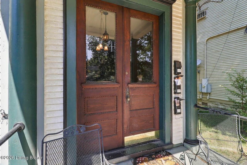 2063 Sherwood Ave, Louisville, KY 40205
