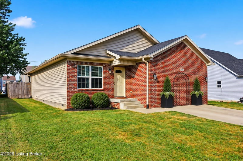 2066 Osprey Cove Dr, Shelbyville, KY 40065