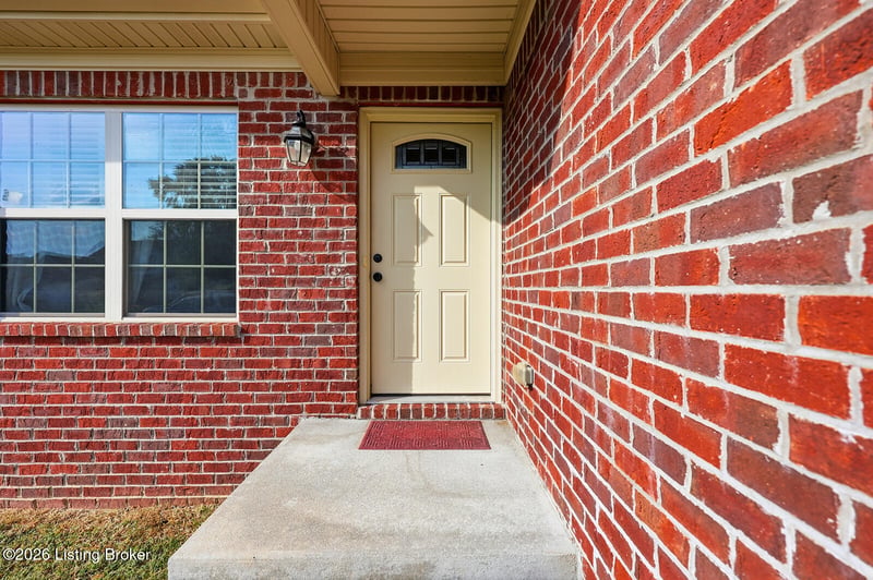 2066 Osprey Cove Dr, Shelbyville, KY 40065