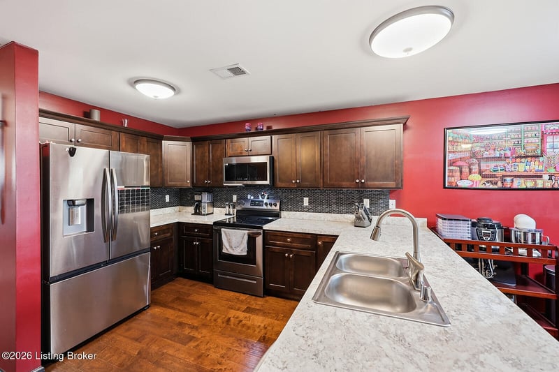 2066 Osprey Cove Dr, Shelbyville, KY 40065
