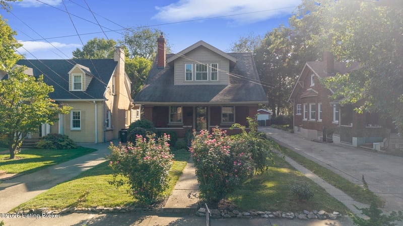 208 Oxford Pl, Louisville, KY 40207