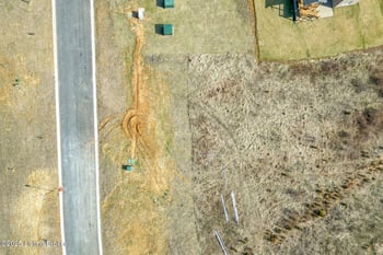 208 Shakes Creek Dr, Fisherville, KY 40023