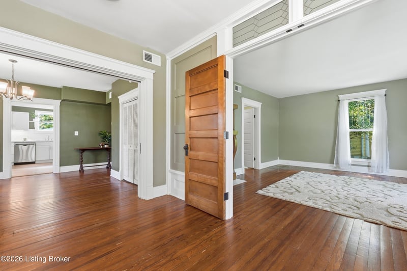 209 Maple Ct, La Grange, KY 40031