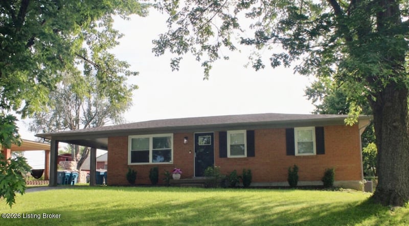 209 Riverview Ln, Shepherdsville, KY 40165