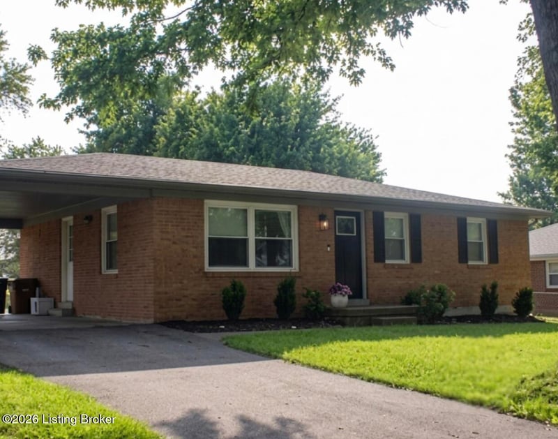 209 Riverview Ln, Shepherdsville, KY 40165