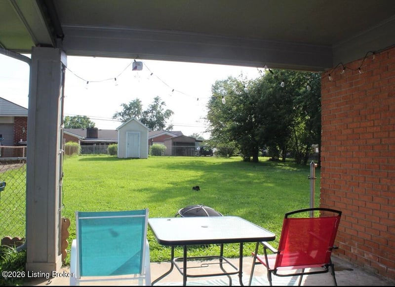 209 Riverview Ln, Shepherdsville, KY 40165