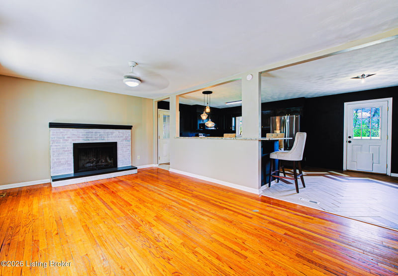 210 Alexander Dr, Elizabethtown, KY 42701