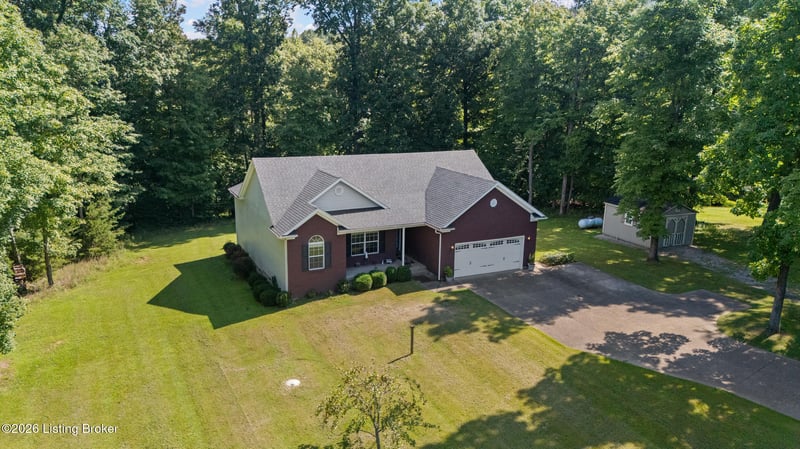 210 E Indian Stone Rd, Shepherdsville, KY 40165